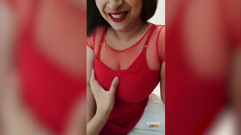 hunter Asia: Hunter Asia在酒店房间里和熟女说下流话