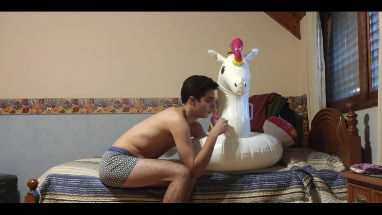 Floatie Boy: 73996376166158745