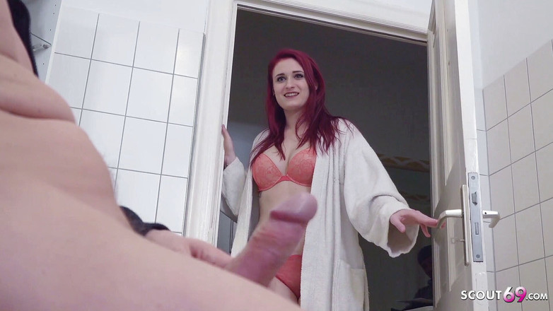 Scout69: Lo scout tedesco- la sorellastra rossa viene beccata dal fratellastro...