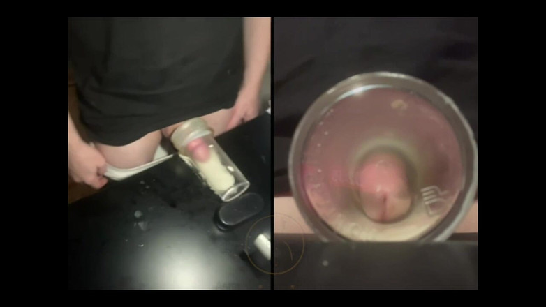 AmateurBoysPissing: POV 친구의 도움을 받는 육체를 입고 오줌 싸기