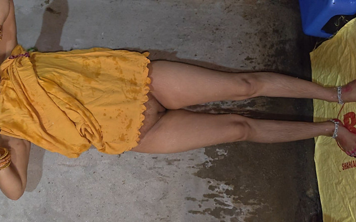 Lalita Singh: Desi Village Bhabhi Bathroom Pissing and Bath