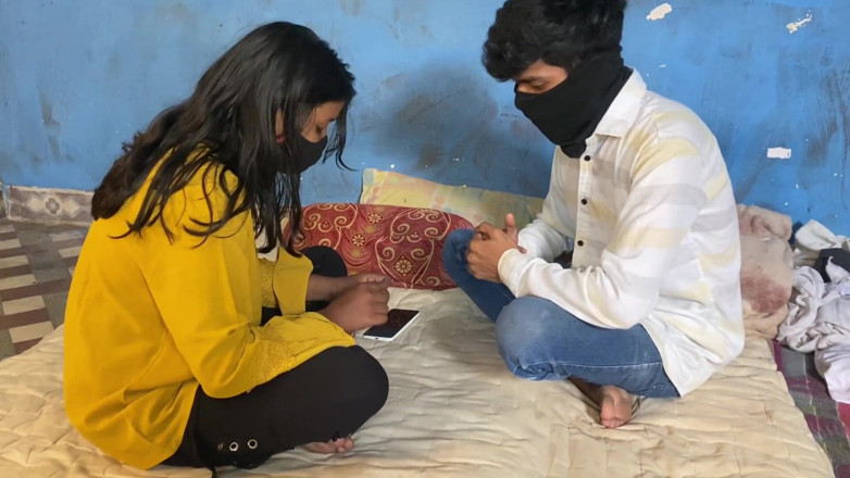 Indian Teen Girl's: Sexe en plein air, un demi-frère et sa demi-sœur se...