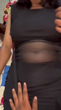 Pinki didi brachte mich mächtig dazu, ihren urin zu trinken