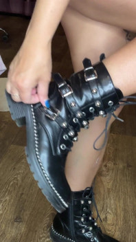 I Walk Beautifully Around the Room in Leather Boots and Completely Naked!
