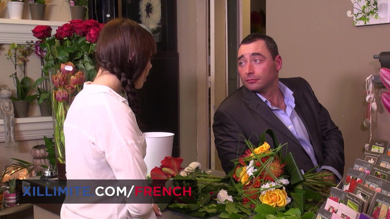 French girls at work: Trojka a anální sex se 2 francouzskými teenagerkami