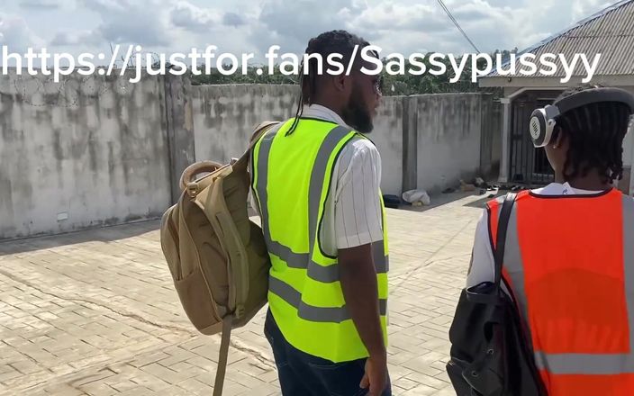 Sassypussyy: 프리미엄 콘텐츠