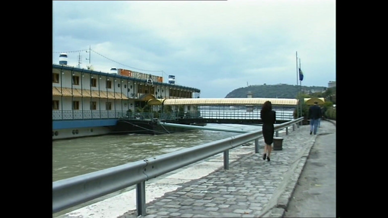 Hard Accademy: Erika Dan Julie Memompa Mereka Susu (film)