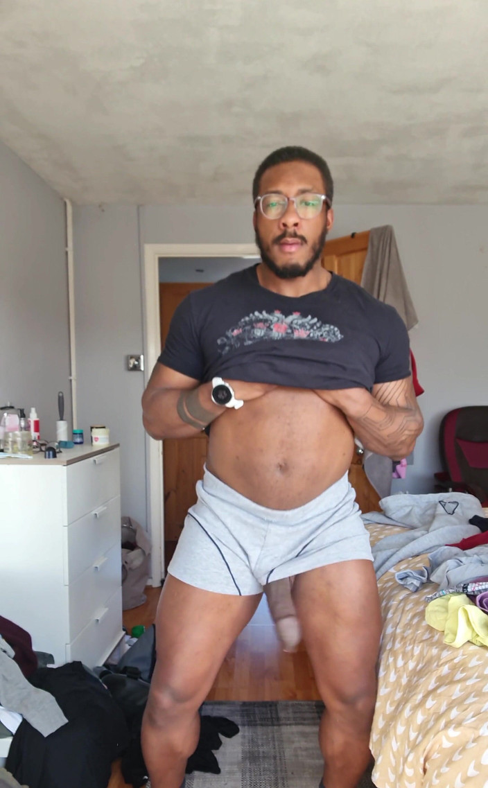 Amadeus: 弹跳那个鸡巴！