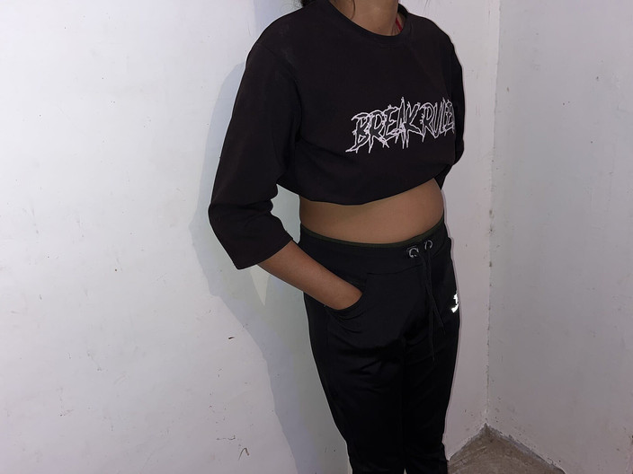 Ritu: Горячая студентка с тугой киской, фитнес-модель Figer