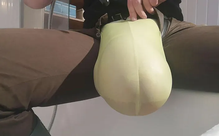 Monster_Meat_: Wet kinky bulging nylon fantasies!