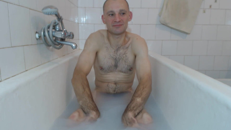 TIVADAR 73: Tivadar 73 ( stripchat modell ) While bathing 3.