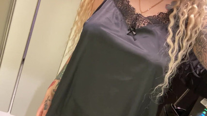 Barbietatoo1: Ich habe ein outfit für eine swingerparty gefunden