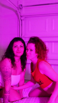 Dunken Hina et Anastasia se bouffent la chatte
