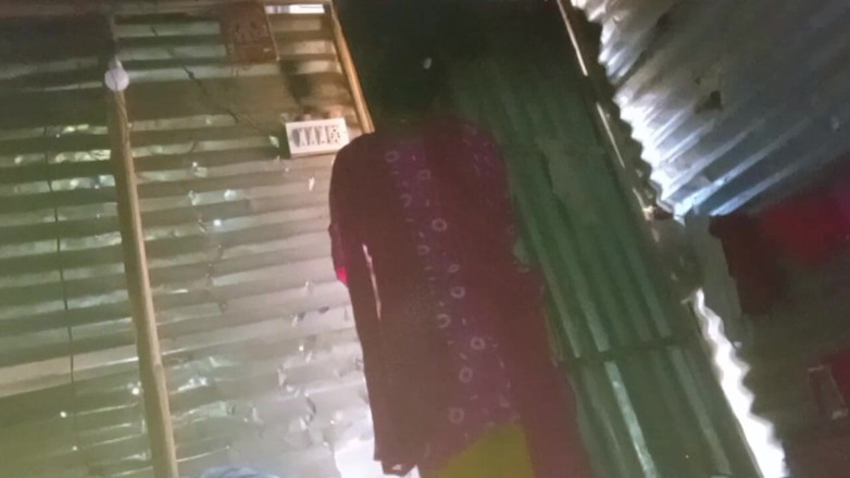 Bengaliauntykichut: Am futut-o pe indiancă desigirl făcând-o să stea pe pula...
