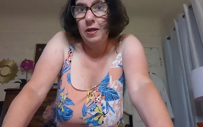 BustyBrendaxx: Anal in Fishnet Stockings