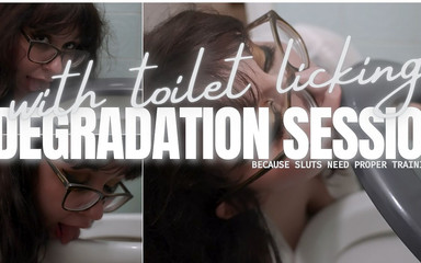 Slave Claire Bear: 劣化会议：厕所舔