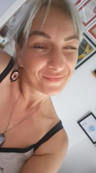 Hot Mom Tongue Teasing Ready for Hot Action