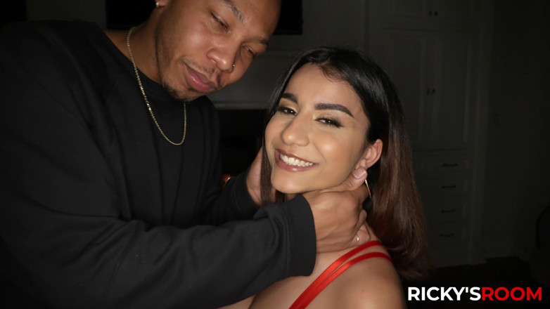 Ricky's Room: Rickysroom Spaß, Fakten und Ficken mit Roxie Sinner