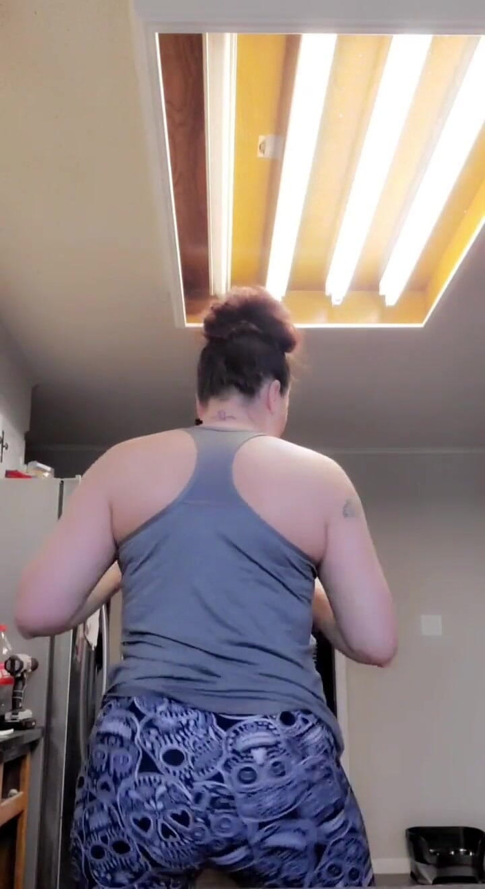 CoyWilder: Обновление это японское его не так уж плохо, просто готов к окончательному результату смотреть до конца для угощения