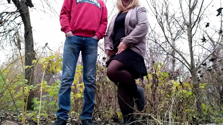 OurFetishLife: Sexy nevlastní matky, díry v přírodě