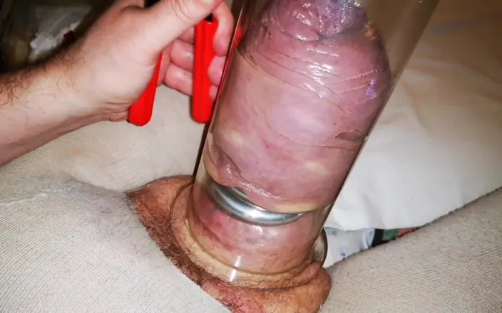 Monster_Meat_: 11minutes of kinky games with monstermeat