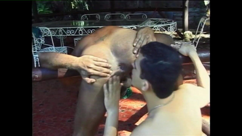 Heatwave Gay: 엉덩이를 똑바로 세우다, 3부