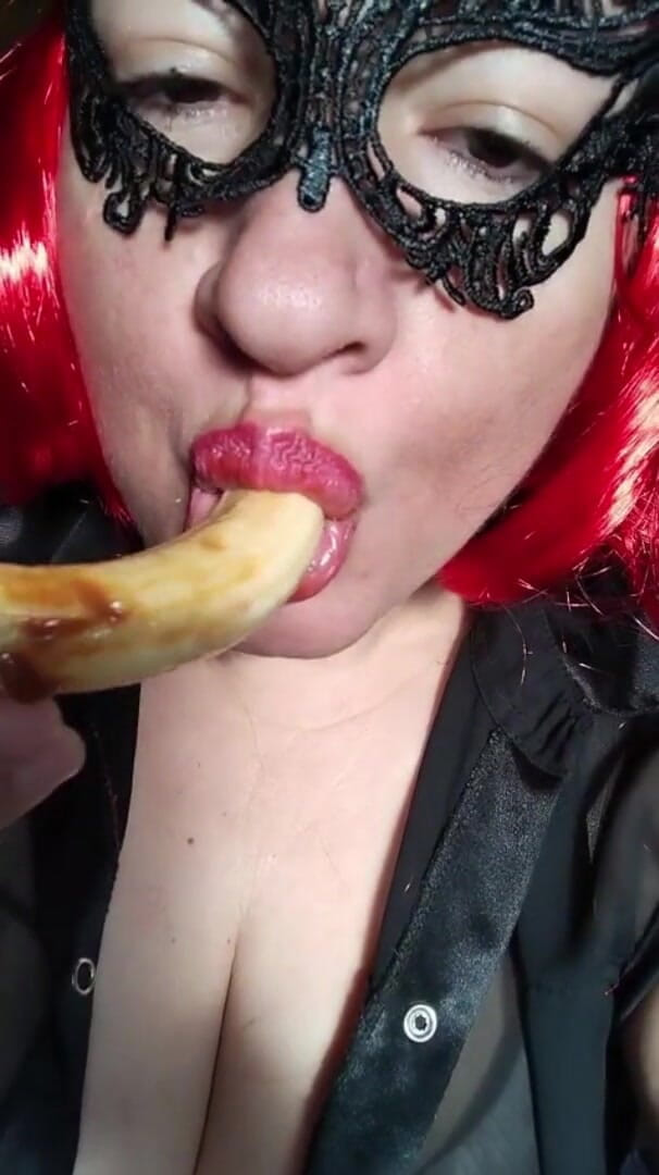 My sexy MILFS: Moja bujna kuzynka z bananami