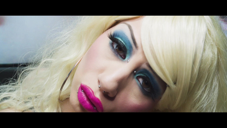 SkinVision: Pussygeist - Luna Luxxx