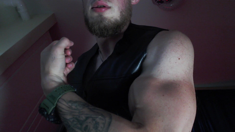 Hunky time: Muscle Worship - Biceps