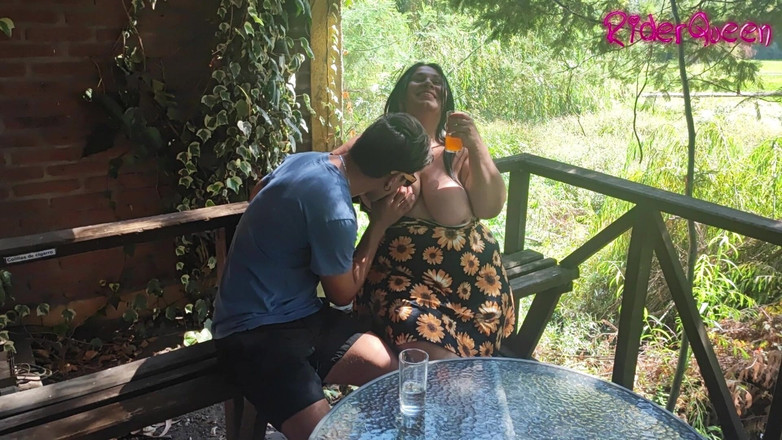 Riderqueen: Tayangan Slaid - Video untuk Peminat