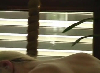Analiscius: 看起来很棒的金发婊子被肛交