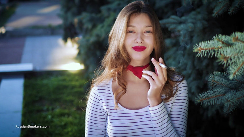 Russian Smokers: Sultry Russian Girl Smoking Cigarette by Waves