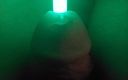 Cosmic Kastaway: Soando com um Glow stick em My Pisshole