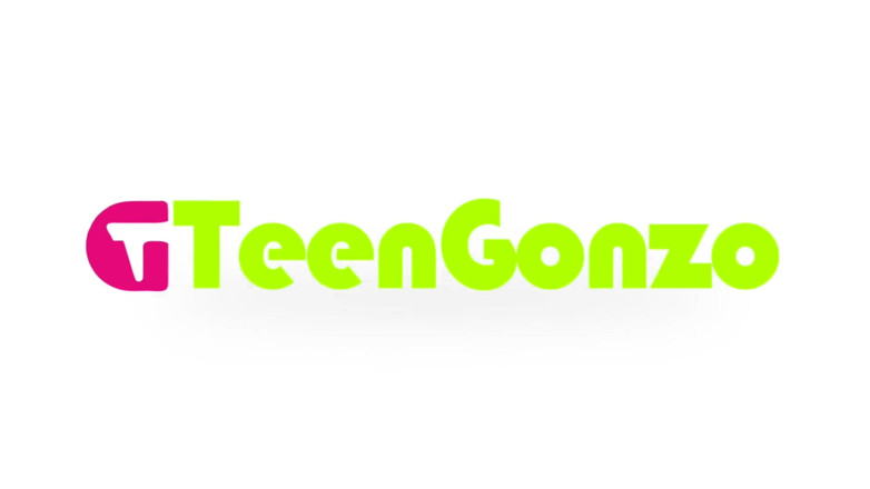 Gonzo Living: TEENGONZO - Dani Daniels dikongkek semak berbulunya