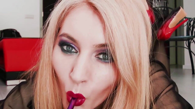 Goddess Celine: 팬티 스타킹 지배