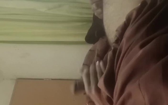 SHAKRATASNEEM: Atât de fierbinte frumos futai anal pe sora vitregă acasă...