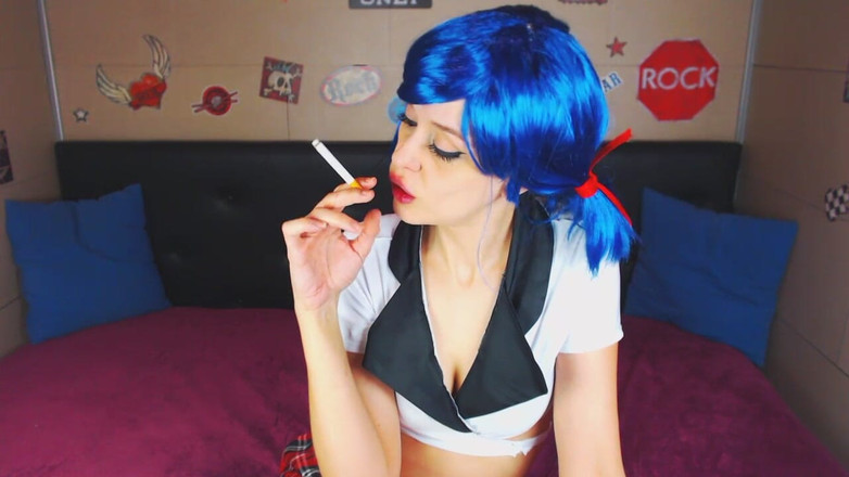 Candystart Videos: धूम्रपान कामोत्तेजक. Ladybug. Cosplay