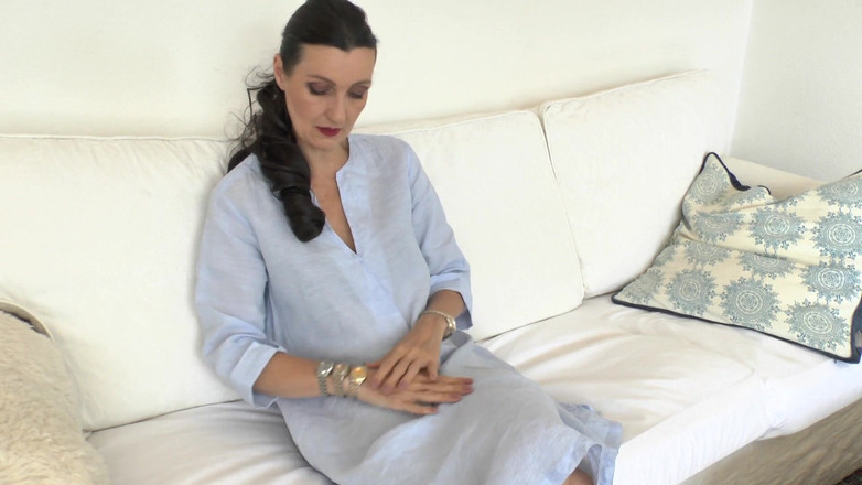 Lady Victoria Valente: Incontro da matrigna, In attesa del figliastro, guarda feticcio, Lady...