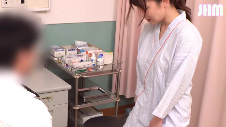 Japanese Hentai Matings: Десять жінок на іспиті на груди грають, перетворюючи обстеження в таємне бажання. - C