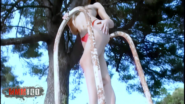 MMM100: Angelina bintang arab angelina melepas pakaian