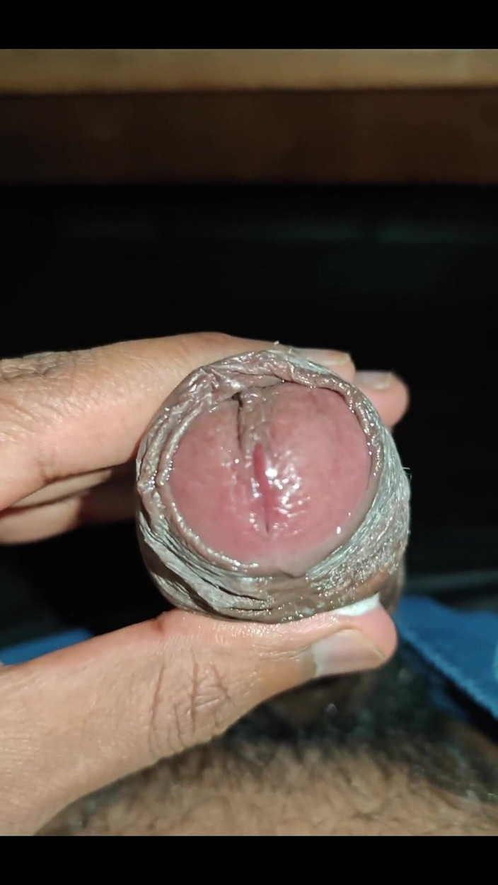 NANDgasm: Yavaşça yarağımı azdır. Dölümün içinde sırılsıklam.