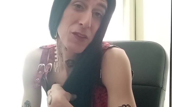 Penelopene27: Crossdresser Exhibicionista