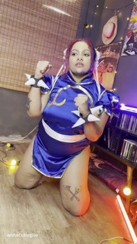 통통한 소녀 Chun-li 두꺼운 곡선의 사진 촬영 비하인드 스토리 코스프레