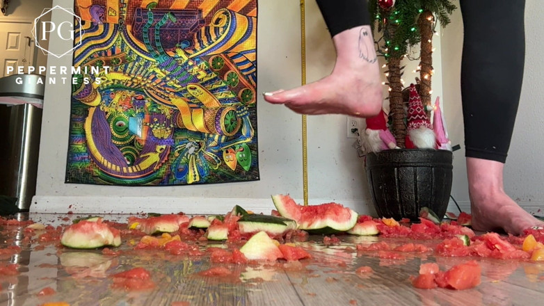 Peppermint Giantess: 67 Giantess Size 16 Slo-mo Feet Crush Slow Motion Oranges &amp; Watermelon...