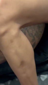 สาวสองเพศจากอวัยวะเพศหนาเย็ดและทําลายช่องคลอดจนกระทั่ง FTM ขยายตัว