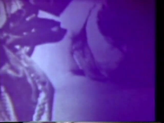 Vintage Usa: Vintage sex and cum between her legs (No audio but music)