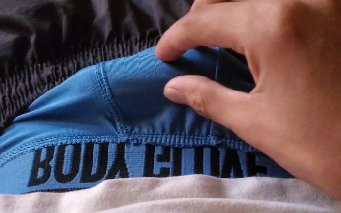 Officialztwink: Rubbing My Friends Stebrother's Cock