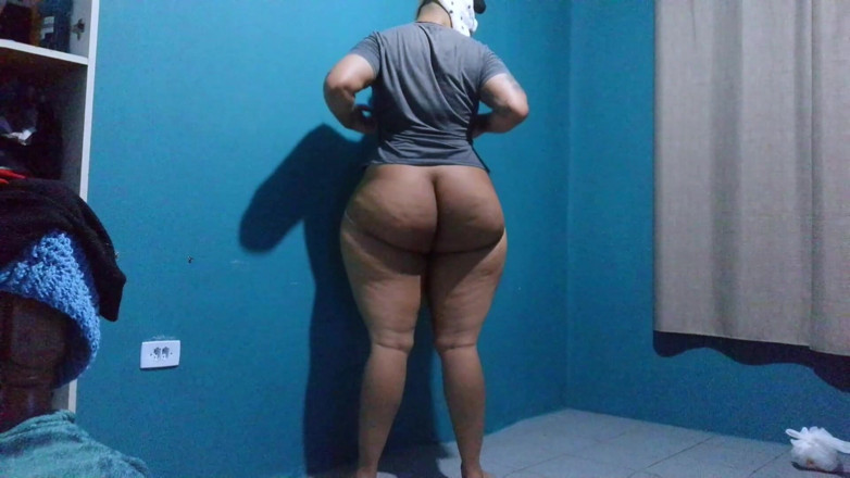 Sissy sapeca studio: Velký zadek Tranny