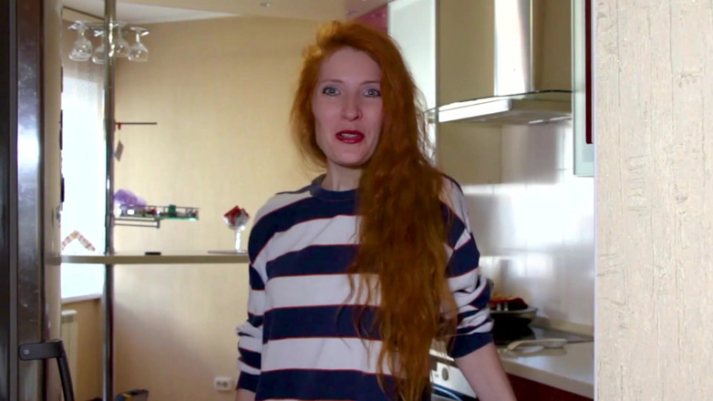 NikkiLexx: Peeping in the Kitchen