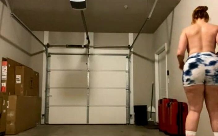 Siri Dahl: Stream Started. Topless Roller Skate Practice